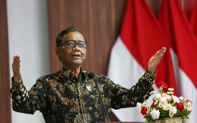 “Mentri Kita Lemah!” — Mahfud MD Apresiasi Kabinet Bayangan, Sebut Bisa Jadi Alternatif Pengawasan Publik